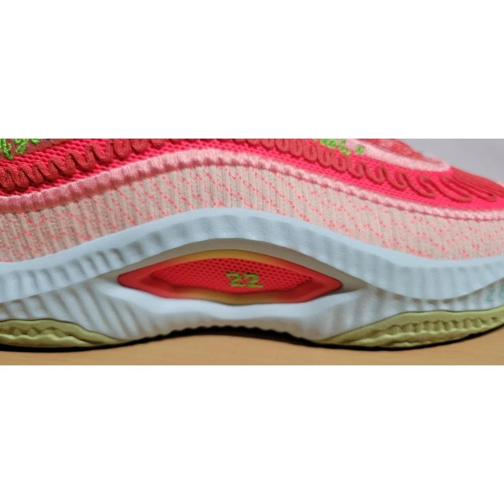 Nike A'ja Wilson x Cosmic Unity 3 Hot Punch Pink/Green   Size 8.5